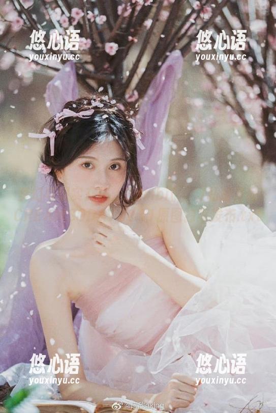 梦幻与现实交织：Bambi(밤비)私房作品CREAMSODAVOL.11原图独家发布.txt