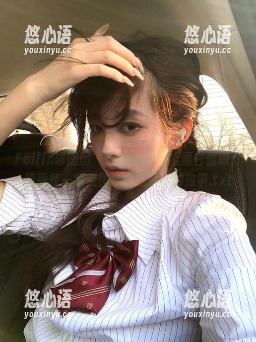 Feilin嗲囡囡 - waya小帝姬黑白情缘：感受每一幅美图与壁纸背后的故事.txt