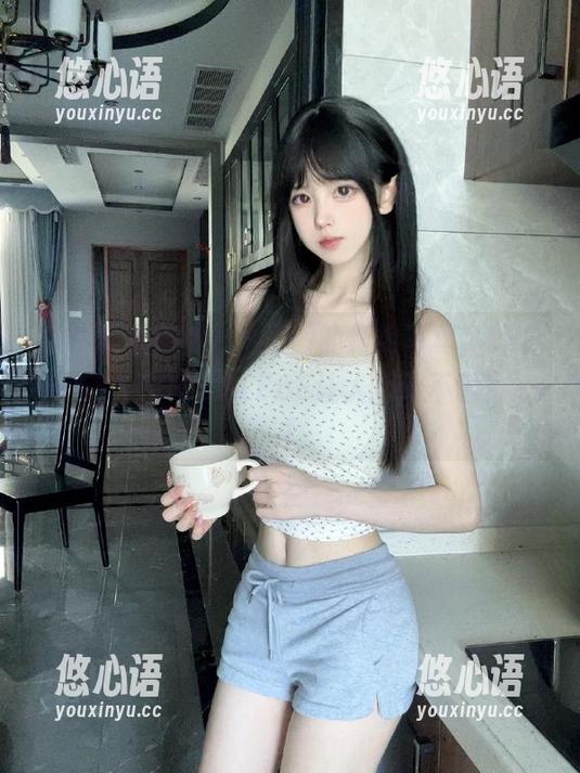 快来看看GMS(고말숙)的惊艳写真，LEEHEEEXPRESSLEBE让人心动不已！.txt