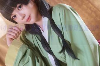 观看Hachi小芭细腻的天使写真，感受她对生活的热爱与追求.txt