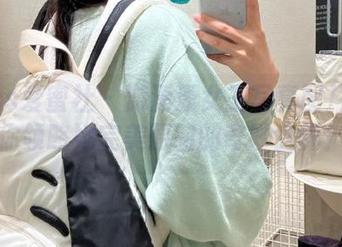 IMiss爱蜜社 – 游潇潇女王写真图片盛宴，带你领略她完美原图的奇妙世界！.txt