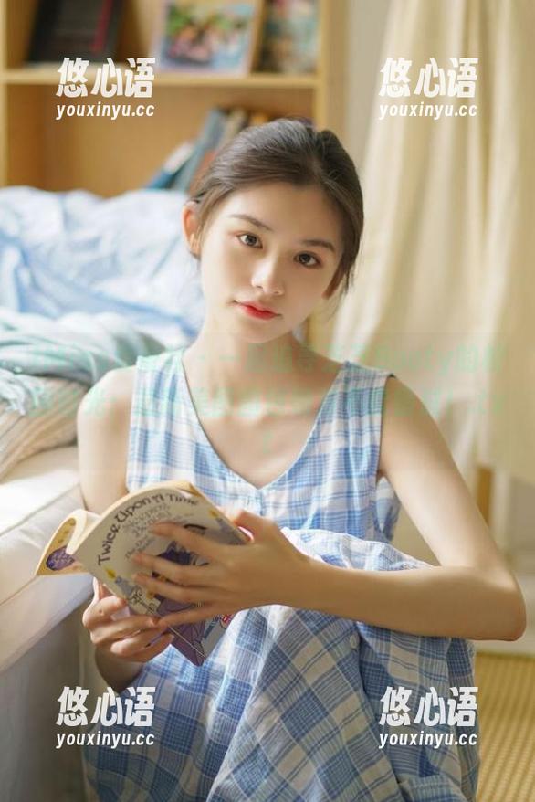 IMiss爱蜜社 - 一起追寻芝芝Booty的校园时光：最新美图图包绝对不能错过！.txt