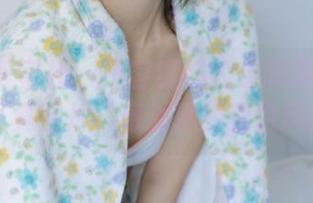 IMiss爱蜜社 – 不容错过的最新莉娜lena棉袜写真图片，感受她的独特风格.txt