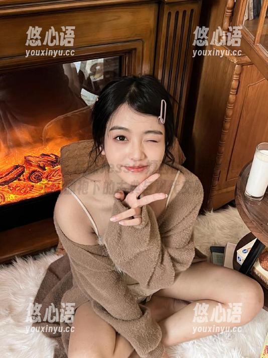 Jessie婕西 微密圈 - 品味Jessie婕西的私房图集:民国旗袍下的古典与现代交融.txt