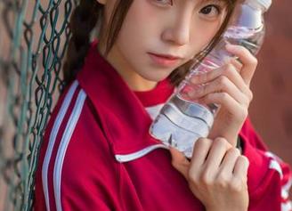 免费享受Kitaro_绮太郎的圣诞萌女郎图集，带你踏入梦幻节日世界！.txt