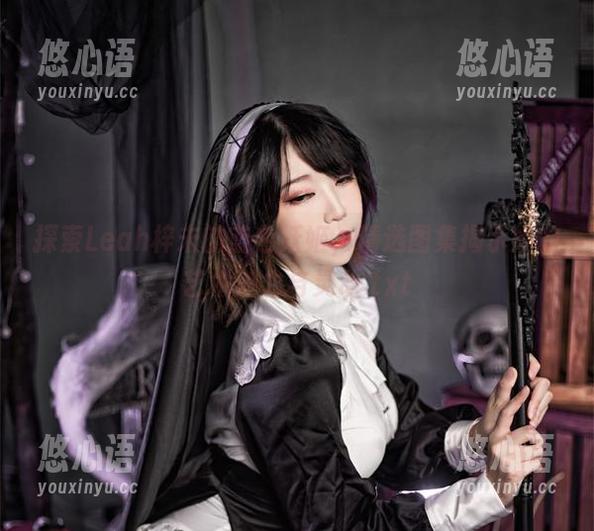 探索Leah梓未的蓝色妖姬，精选图集揭示她的艺术魅力与灵动.txt
