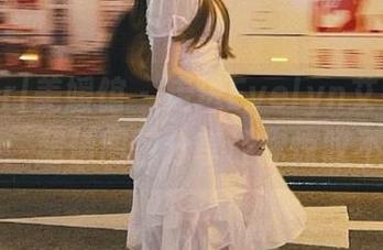 MyGirl美媛馆 – 走进Evelyn艾莉的可爱天地：超值图包分享让你惊叹不已.txt