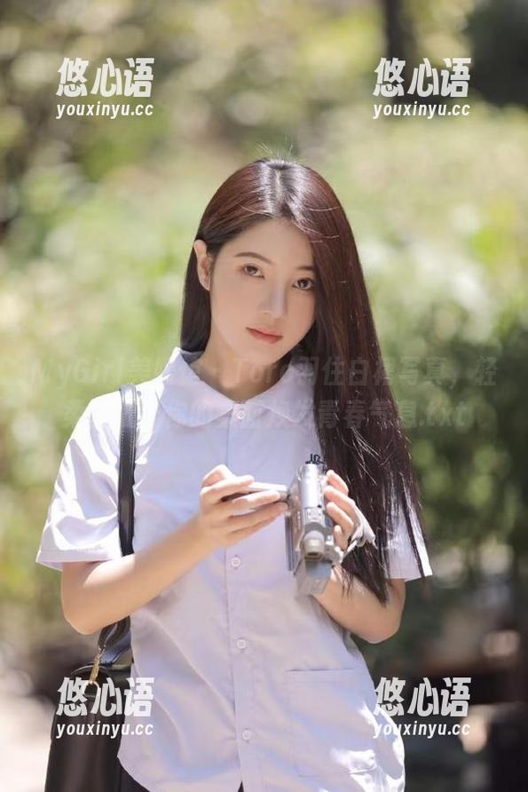 MyGirl美媛馆 - Toro羽住白裙写真，轻柔壁纸让你的桌面焕发青春气息.txt