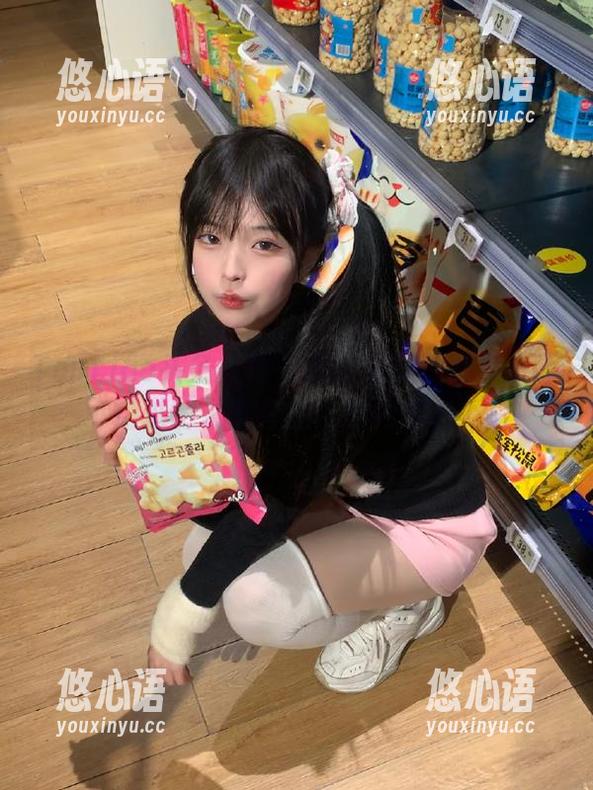 TouTiao头条女神 - 周夕爱美图推荐：不可错过的精美套图与时尚套装.txt
