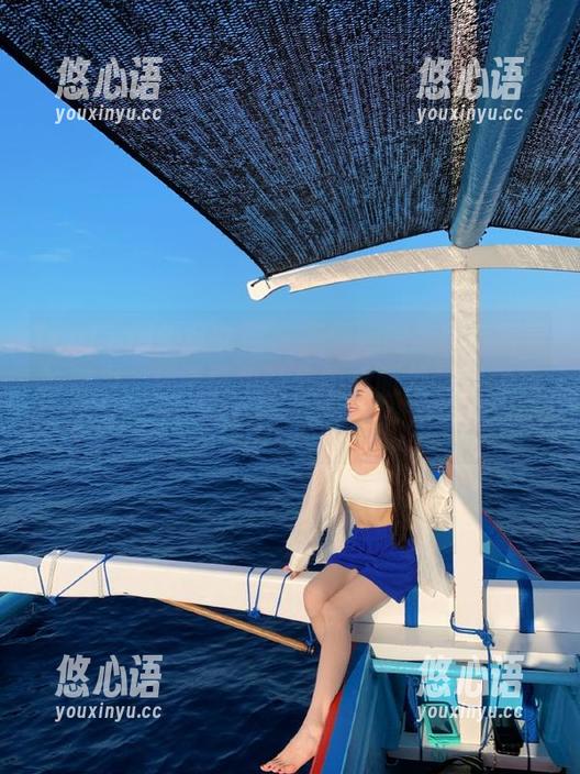 TouTiao头条女神 - 探索娜露高跟鞋写真的魅力，精选壁纸让你的桌面焕发时尚气息！.txt