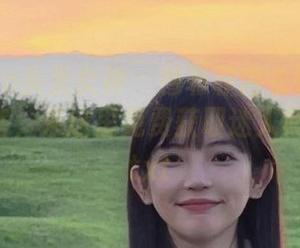 TouTiao头条女神 – 穆菲菲内衣性感写真全城热售，来这里免费获取迷人照片吧！.txt