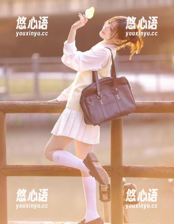 TouTiao头条女神 - 细腻与透明：金圣雪写真作品图集中的柔和光影艺术.txt