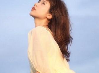 TouTiao头条女神 – 轻松愉悦的阿依努尔瓦娅甜心全套图片，给你带来视觉上的享受.txt