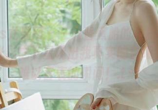 UGirls尤果网 – 一只香蕉船的私拍黑白原图，光影之下显现出我真实的自嘲，那些难以言表的瞬间！.txt