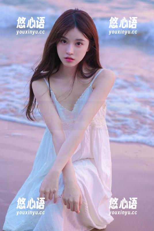UGirls尤果网 - 佟蔓私房吊带写真：这个夏天，你的清凉感受准备好了吗？.txt