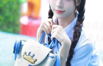 UGirls尤果网 – 唐溪若泳装写真作品汇编——感受季节变换的美丽合集.txt