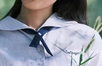 UGirls尤果网 – 在海边唤醒美好，张栩菲的美图分享传递无尽的夏日气息.txt