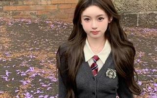 UGirls尤果网 – 从未见过的温鈊怡内衣原图，每一张都在挑战你的视觉底线，快来感受她的独特魅力！.txt