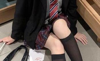 UGirls尤果网 – 新鲜出炉，王谨轩厨娘写真合集带你品味更新的美味艺术.txt