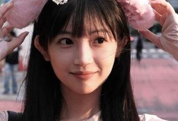 UGirls尤果网 – 窥探陈雅漫的办公室生活：精选写真图包让你大开眼界！.txt
