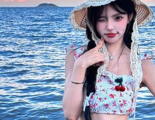 XIAOYU语画界 – 王馨瑶yanni令人心动的甜心写真全集，让你眼前一亮.txt