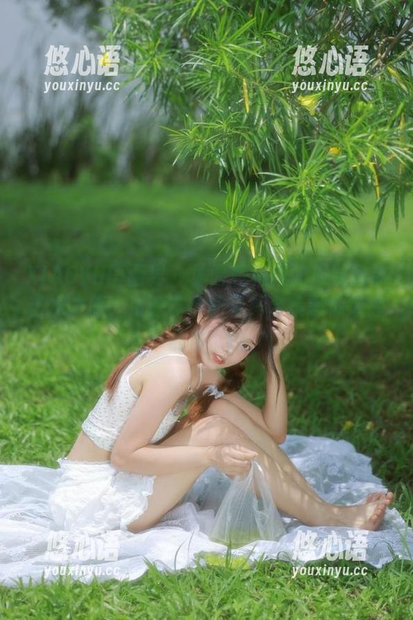XIAOYU语画界 - 体验程程程的极致丝袜艺术之旅，资源丰富的写真合集等你细细品味.txt
