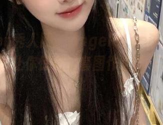 Xiuren秀人网 – AngelaLee李玲的礼服魅力：让你惊艳的套图作品尽在其中.txt