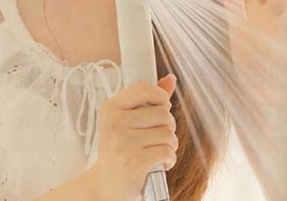 Xiuren秀人网 – Elise谭晓彤的女孩写真图集，捕捉生活中悸动的美好剪影.txt