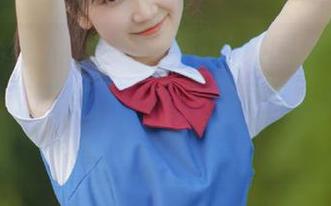 Xiuren秀人网 – 不一样的校园风格，MOON嘉依校服写真全新美图更新，点亮你的日常生活！.txt