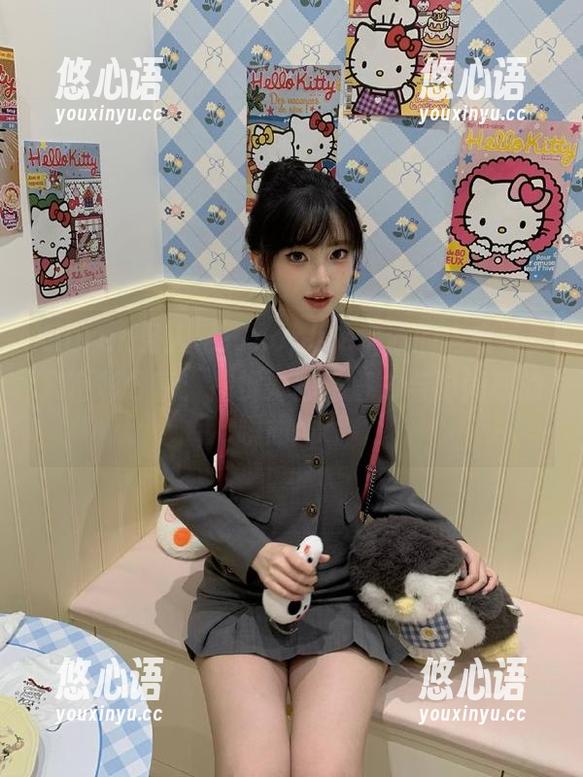 Xiuren秀人网 - sophie余冰的内衣写真集精彩分享：捕捉她独特魅力与时尚感的瞬间.txt