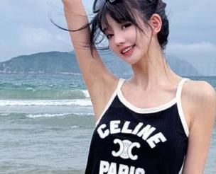 Xiuren秀人网 – 感受夏可馨amii的灰丝图包合集，记录那些温柔动人的瞬间.txt