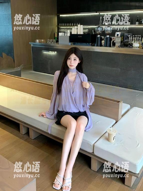 Xiuren秀人网 - 感受小热巴的魅力，高清长腿写真带你走进她的世界.txt