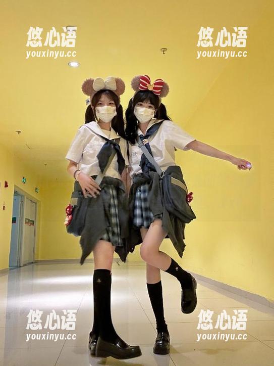 Xiuren秀人网-岁小岁 Xiuren秀人网 - “岁小岁”私房写真:曾几何时,丝袜成为了灵魂深处的绝美表达,一同感受那份静谧与优雅。.txt
