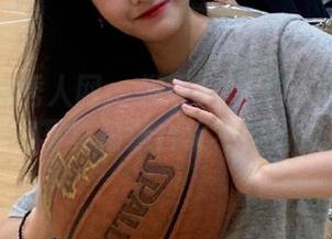 Xiuren秀人网 – 发现抖娘利世的日常魅影，独家写真精选合集不容错过！.txt