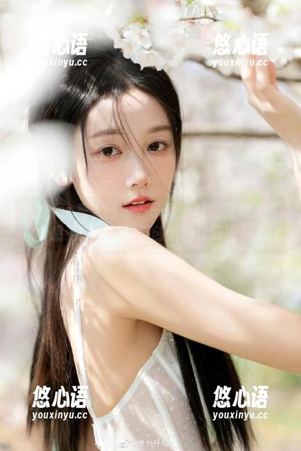 Xiuren秀人网 - 方子萱独特定制和服写真，感受她对传统与创新的独到理解.txt