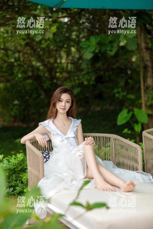 Xiuren秀人网 - 从容优雅的木子nana：私房内衣图包中的性感瞬间，绝美写真呈现.txt