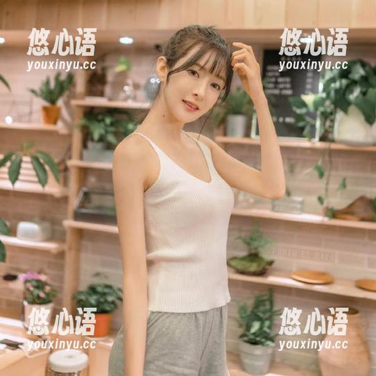 Xiuren秀人网 - 从容优雅，杨晨晨Yome私拍美腿女神套图让你心动不已！.txt