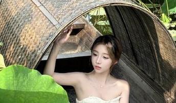 Xiuren秀人网 – 探索林乐一油亮作品，原图与图包带给你惊艳体验.txt