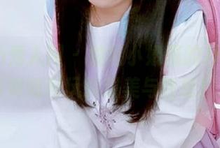 Xiuren秀人网 – 柚柚小奶瓶的JK写真，看看她如何玩转甜美与性感！.txt