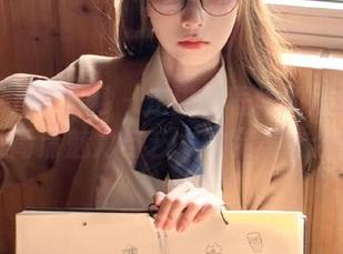 Xiuren秀人网 – 走进程程程的蕾丝写真，体验高清魅力与艺术的完美结合！.txt