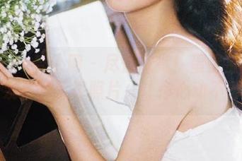 Xiuren秀人网 – 尽情欣赏！蛋蛋宝学妹最新发布的写真照片，让你心动不已.txt
