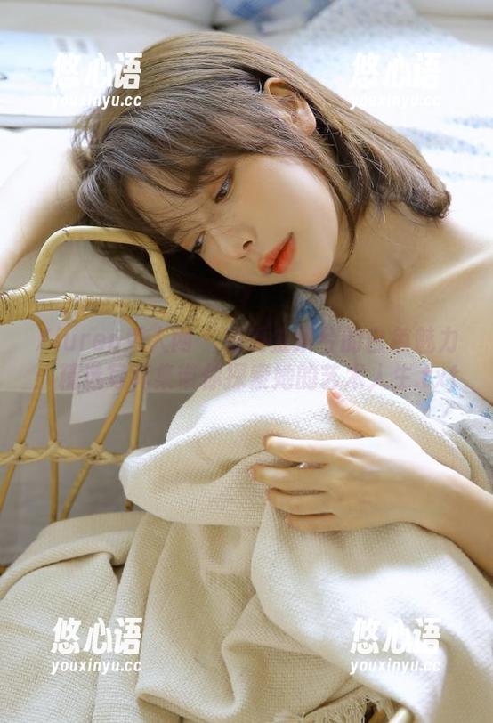 Xiuren秀人网 - 感受金妍兮的白色魅力：精选写真集带你探索她的艺术人生.txt