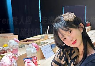Xiuren秀人网 – 走进陆萱萱的世界，观看她十二月旅拍作品中展现的青春与自然的融合.txt