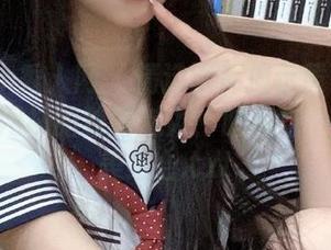 Xiuren秀人网 – 精选图库揭示黄可Christine网袜的独特魅力：时尚与个性的完美结合.txt