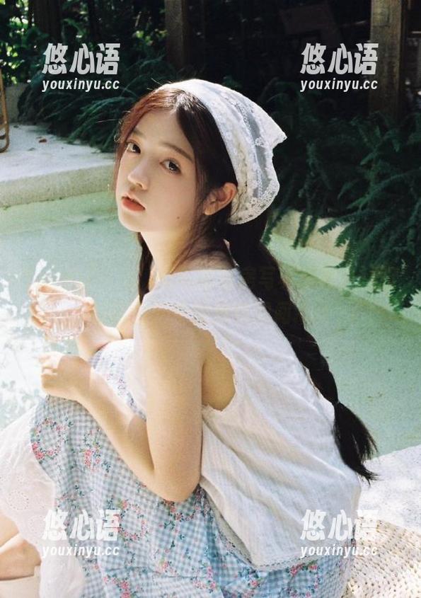 Yebin(전예빈)的宅家私房写真原图，捕捉日常生活中的独特瞬间.txt