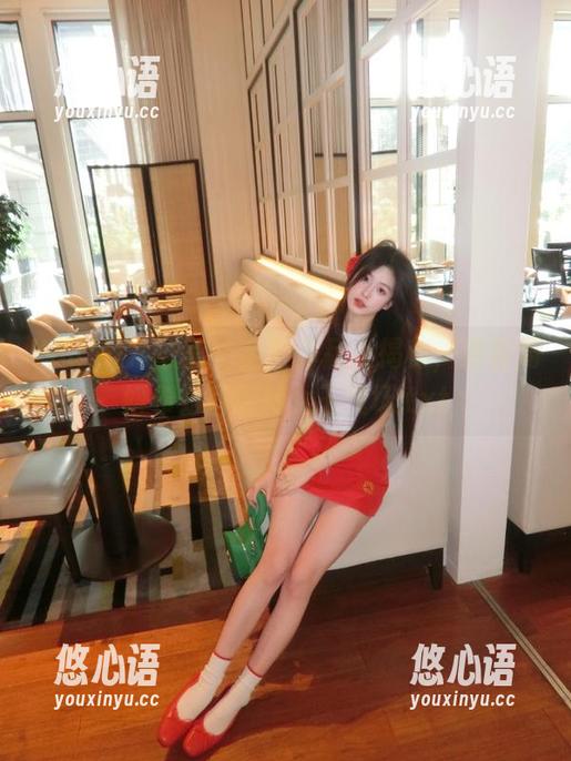 YouMi尤蜜荟 - 全套作品大揭秘，看看周妍希如何玩转女王气场.txt