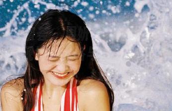 YouMi尤蜜荟 – 周妍希红裙优雅写真精选合集：展现她的风格与魅力，让你心动不已！.txt