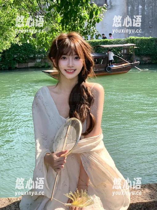 YouMi尤蜜荟 - 最新图库发布：黄乐然女仆作品，诠释生活中的精致风格！.txt