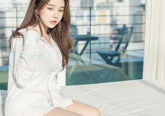体验Zzyuri圣光写真集：精美图包中的每一张都是一首诗.txt