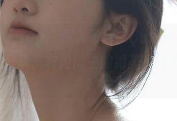 beautyleg – 深入了解“Queena礼服”图集分享：时尚博主的绝美瞬间汇集.txt